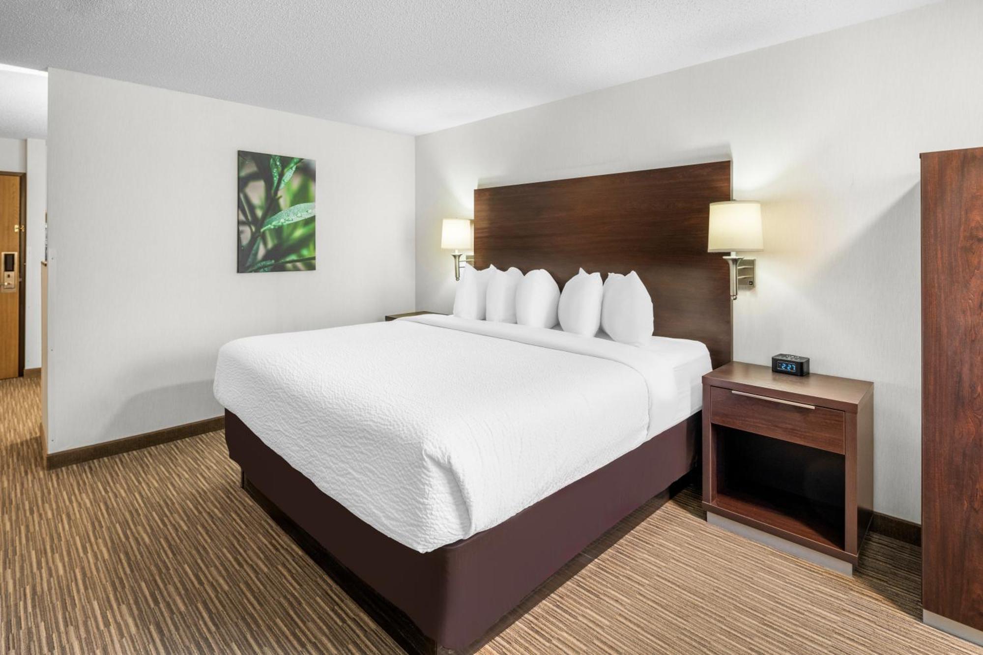 Everspring Inn & Suites Hill City Zimmer foto